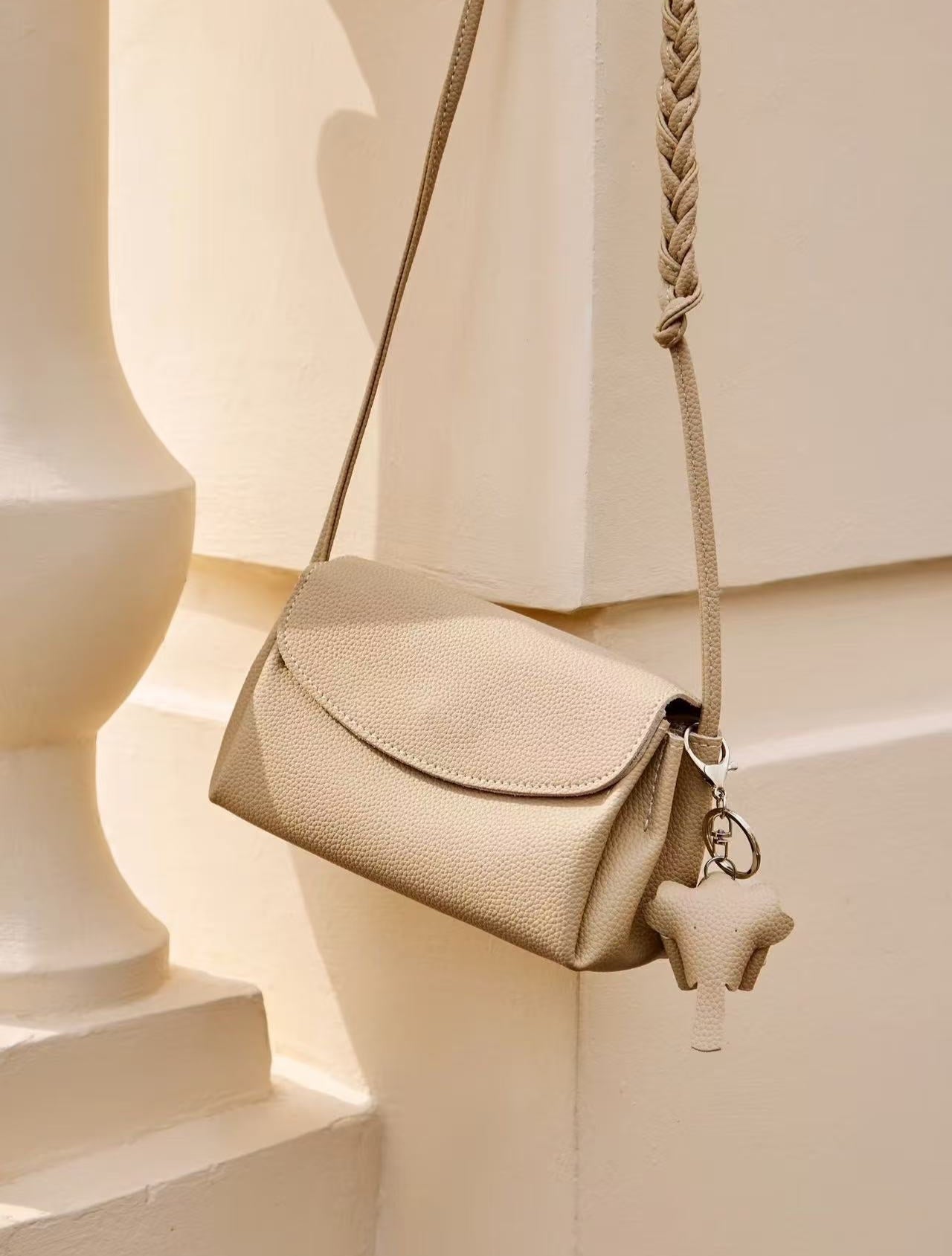 (139$~539$) this is mutil-link for different commodity(shipping fee and tax are included already)